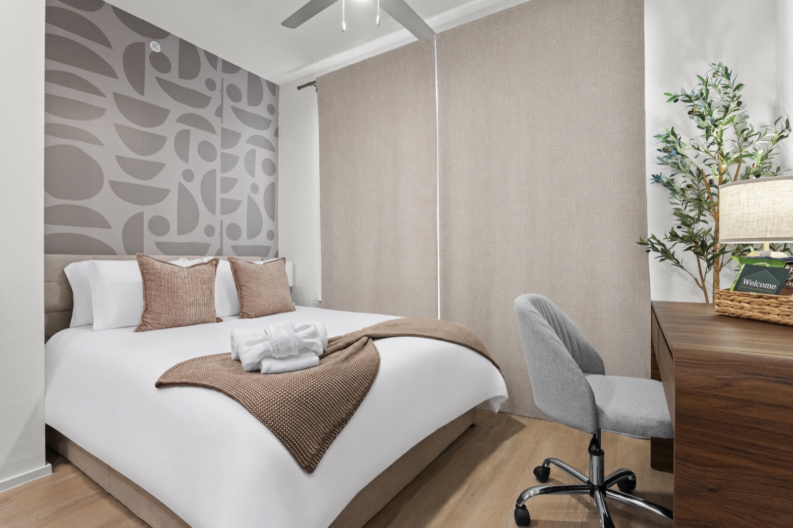 419 Living & Kitchen